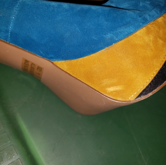 Shoe - Picture 7 of 8